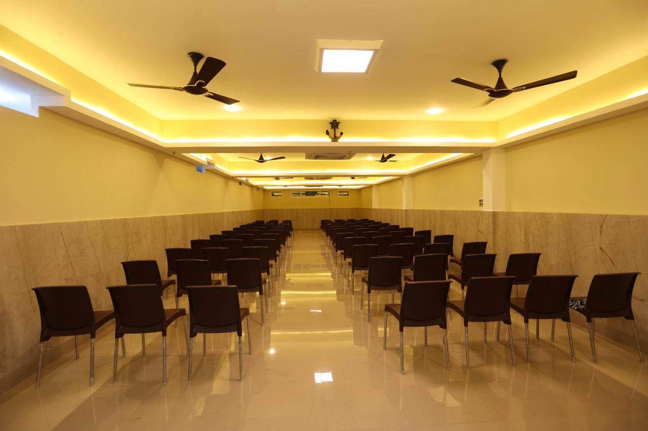 Hotel Minas Manor Tiruchirappalli Exterior foto